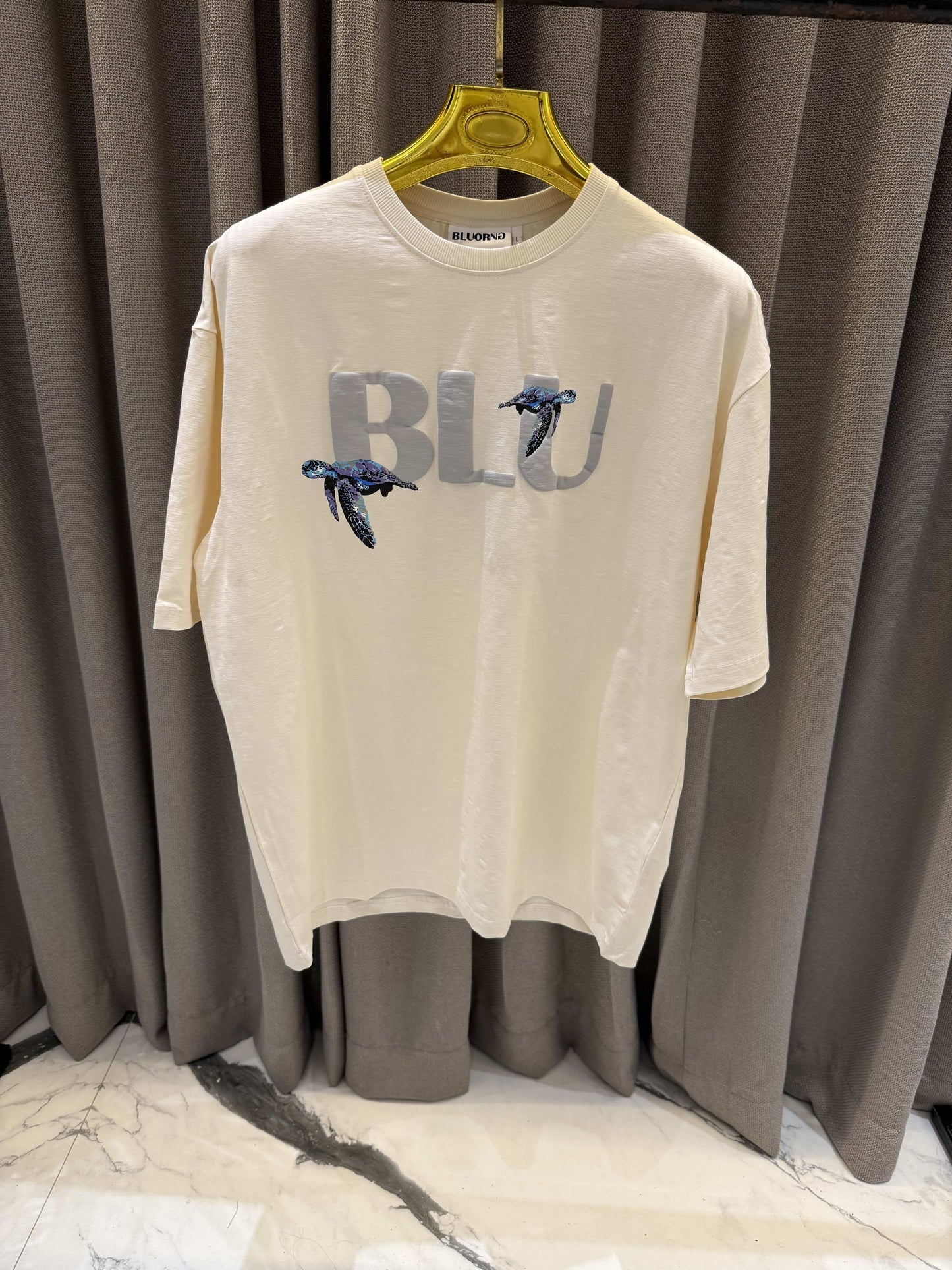 Blu & ORNG Round Neck T-shirt Turtle Edition Cream